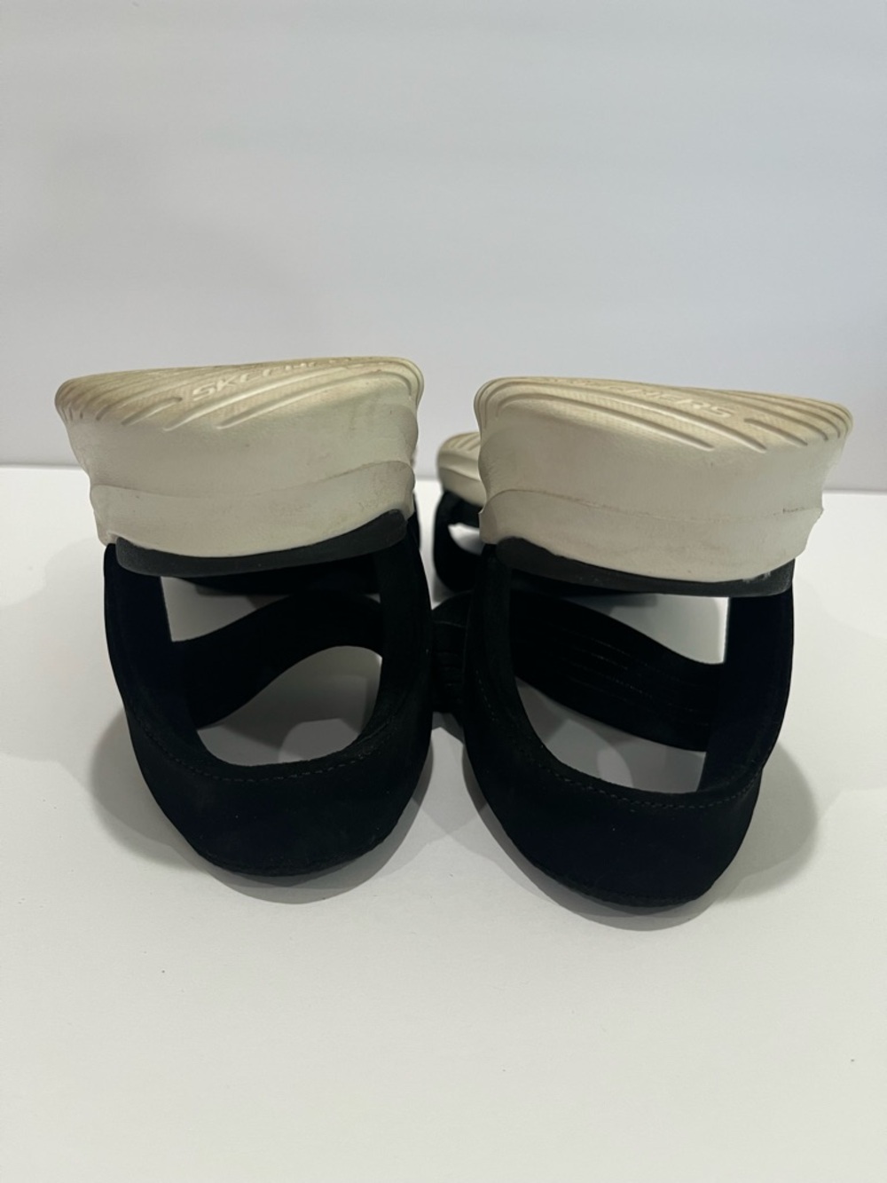 Sketchers Black Elastic Strap Slip-In Lightweight Cushion Women's Casual Sandals - Picture 9 of 10